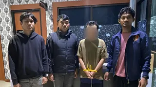 Sempat Buron, Oknum Dosen UNM Tersangka Pelecehan Seksual Polisi. (Foto: Ist)